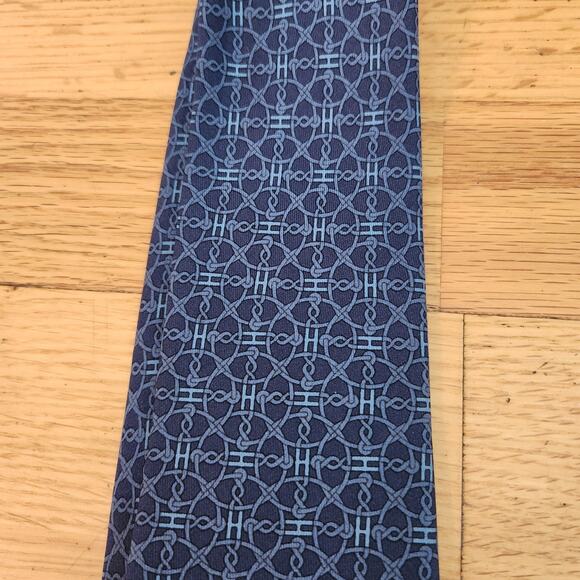 Hermes Tie 100 Silk Chain H Print Blue Geometric Made In France Business Career - Picture 1 of 13